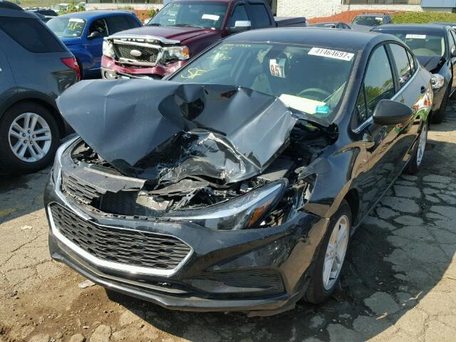 1G1BE5SMXH7133352 - 2017 CHEVROLET CRUZE LT BLACK photo 2