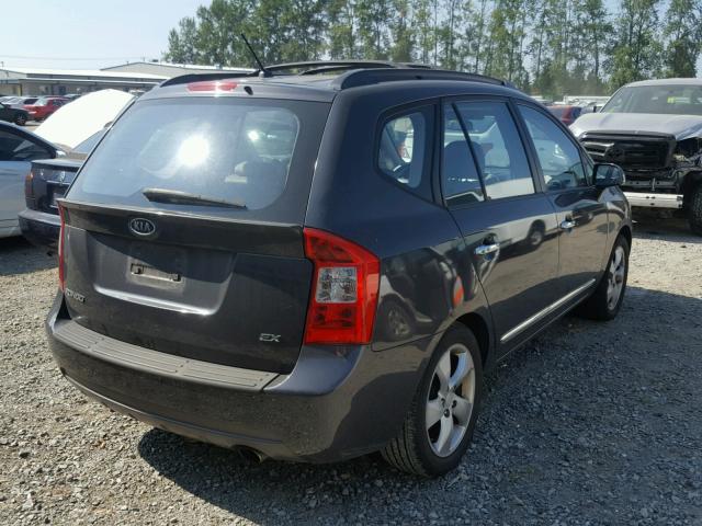 KNAFG525677032218 - 2007 KIA RONDO BASE GRAY photo 4