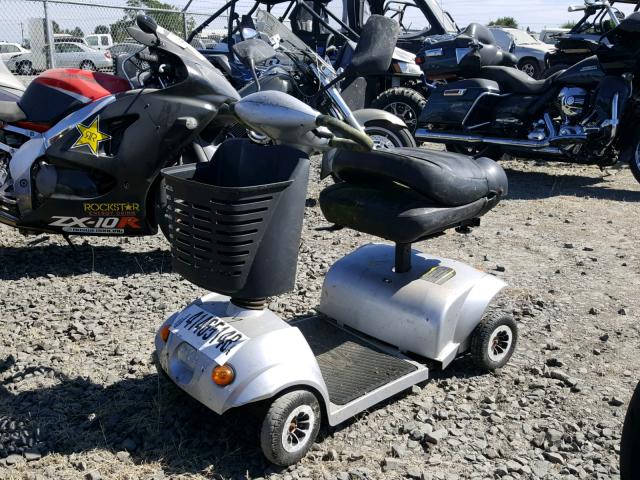 41465148 - 2018 OTHER SCOOTER SILVER photo 2