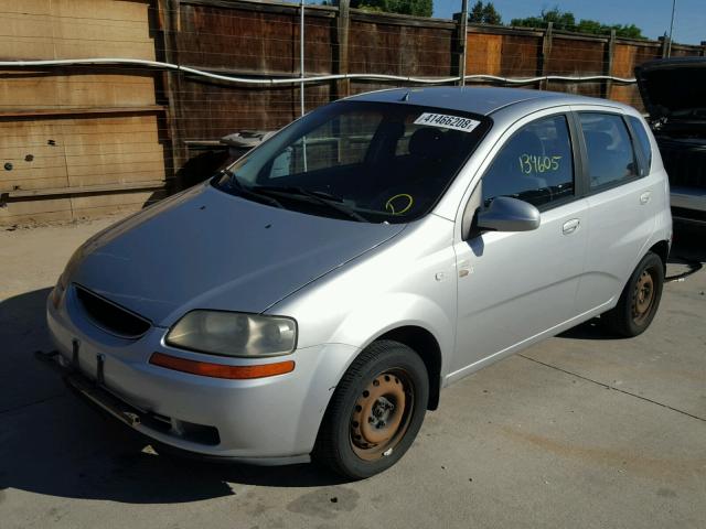 KL1TD66607B691584 - 2007 CHEVROLET AVEO BASE Күміс фото 2
