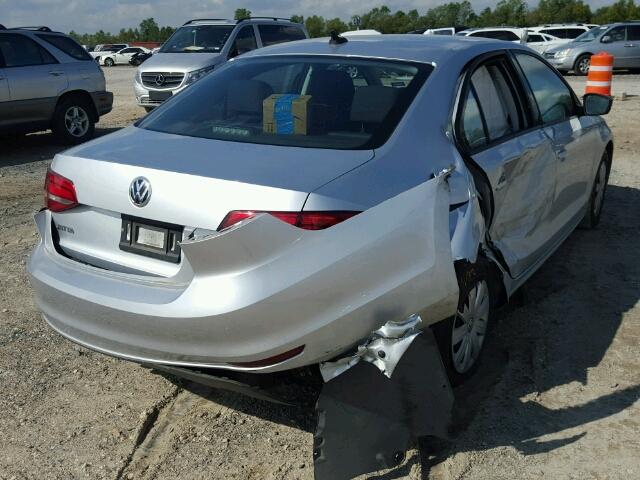 3VW1K7AJ3FM320169 - 2015 VOLKSWAGEN JETTA BASE SILVER photo 4
