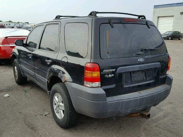 1FMYU92Z55KA52576 - 2005 FORD ESCAPE BLACK photo 3