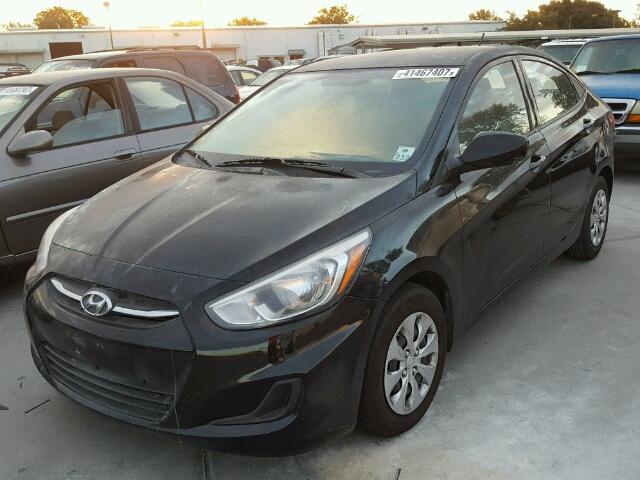 KMHCT4AE7GU065206 - 2016 HYUNDAI ACCENT BLACK photo 2