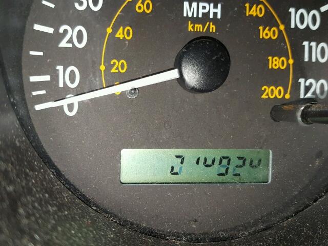 KL1TJ62624B269293 - 2004 CHEVROLET AVEO LS YELLOW photo 8