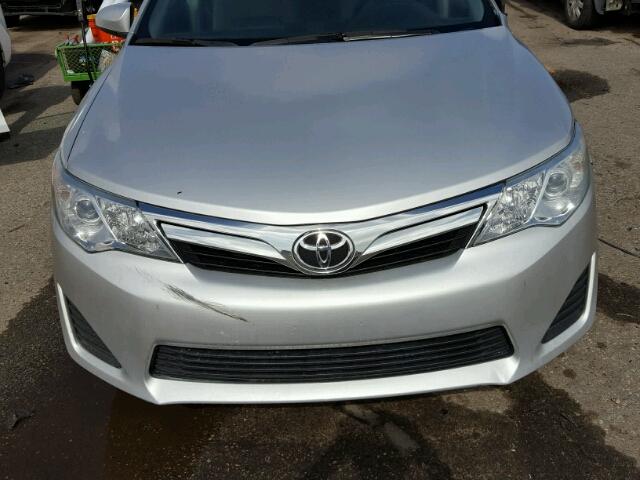 4T1BF1FKXDU255285 - 2013 TOYOTA CAMRY L SILVER photo 7