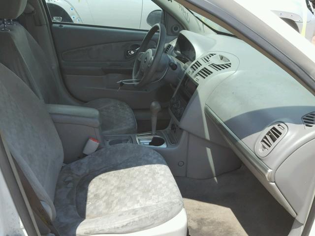 1G1ZT54825F205652 - 2005 CHEVROLET MALIBU LS WHITE photo 5