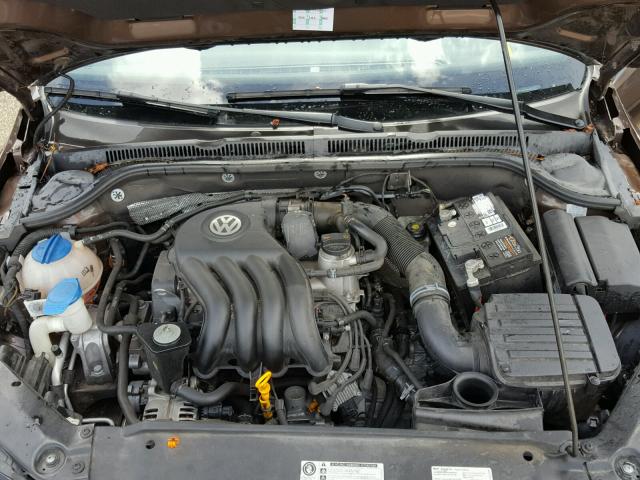 3VW2K7AJ7DM402293 - 2013 VOLKSWAGEN JETTA BASE Շագանակագույն լուսանկար 7