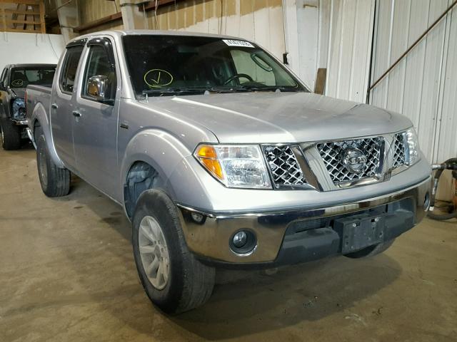 1N6AD07WX5C443231 - 2005 NISSAN FRONTIER C SILVER photo 1