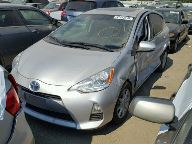 JTDKDTB30E1061906 - 2014 TOYOTA PRIUS C SILVER photo 2