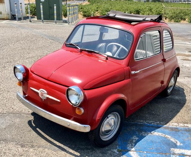 110160015 - 1961 FIAT 500 RED photo 2