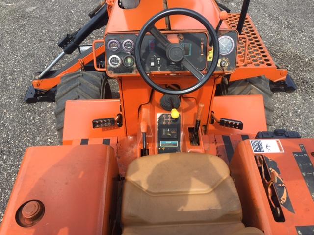 5T0706 - 2001 DITCH WITCH 5110 ORANGE photo 5