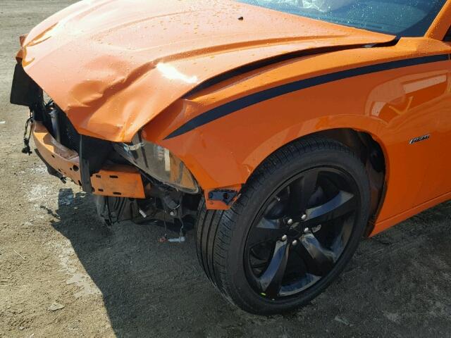 2C3CDXCT0EH147328 - 2014 DODGE CHARGER R/ ORANGE photo 9