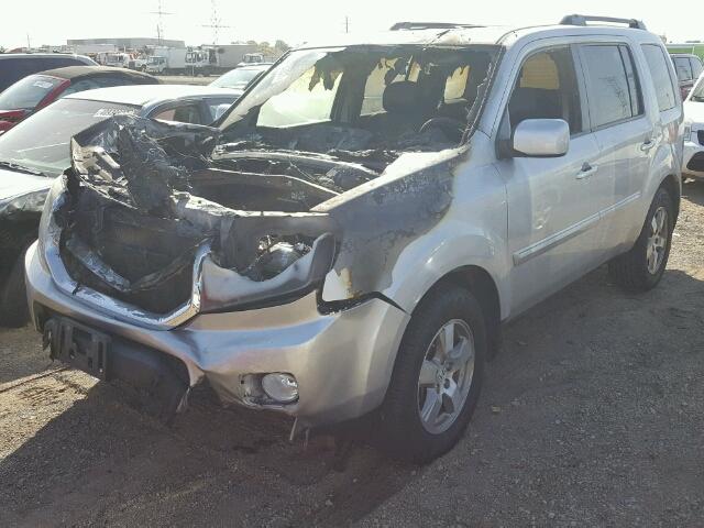 5FNYF4H51BB044831 - 2011 HONDA PILOT SILVER photo 2