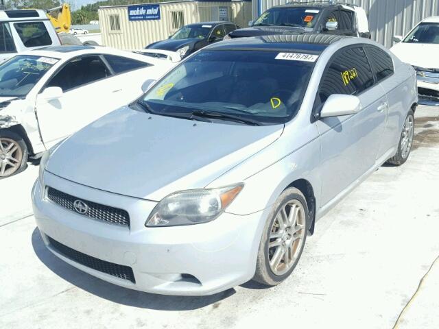 JTKDE177050014864 - 2005 TOYOTA SCION TC 银色 照片 2