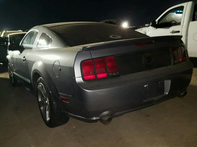 1ZVFT82H075228934 - 2007 FORD MUSTANG GRAY photo 3
