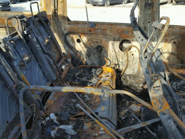 SALAA25465A302668 - 2005 LAND ROVER LR3 BURN photo 6