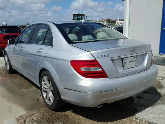 WDDGF4HB4CR202145 - 2012 MERCEDES-BENZ C 250 GRAY photo 3