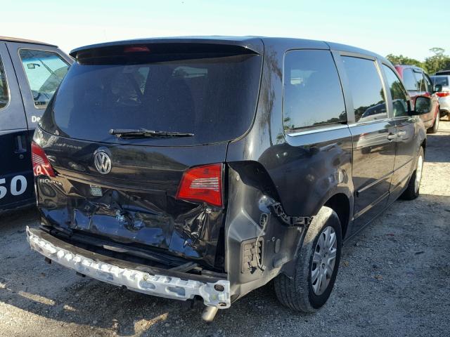 2V4RW4DG6BR642631 - 2011 VOLKSWAGEN ROUTAN S Schwarz Foto 4