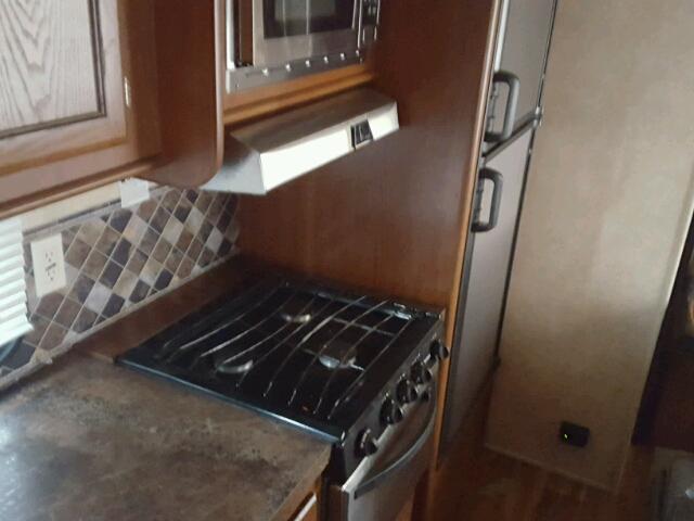 4X4TSMF24FA312567 - 2015 WILDWOOD SALEM SILVER photo 8