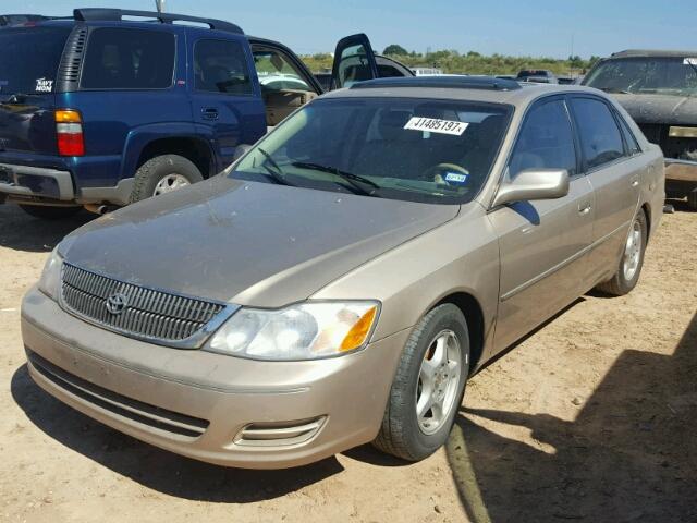 4T1BF28B7YU053223 - 2000 TOYOTA AVALON GOLD photo 2