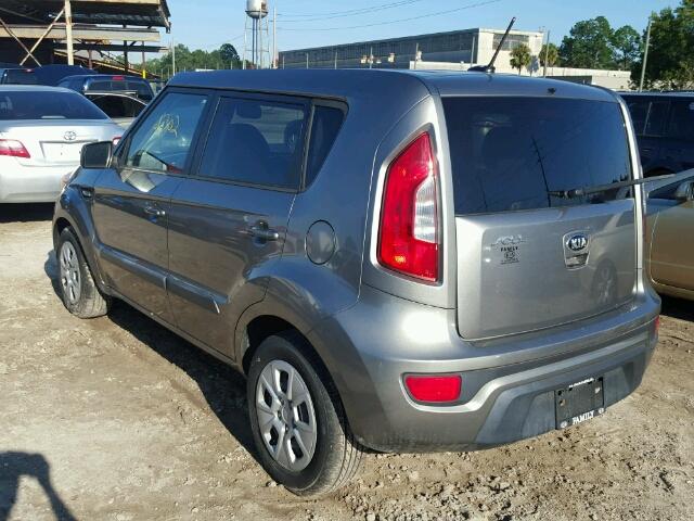 KNDJT2A50D7635573 - 2013 KIA SOUL GRAY photo 3