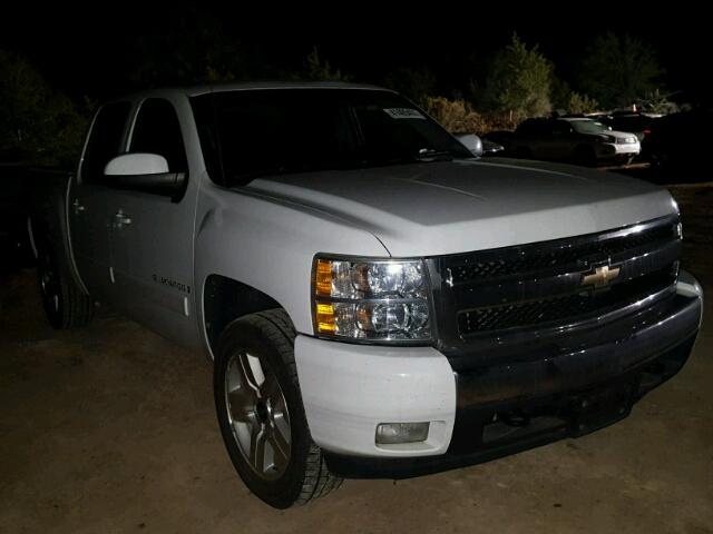 3GCEC13058G185409 - 2008 CHEVROLET SILVERADO WHITE photo 1