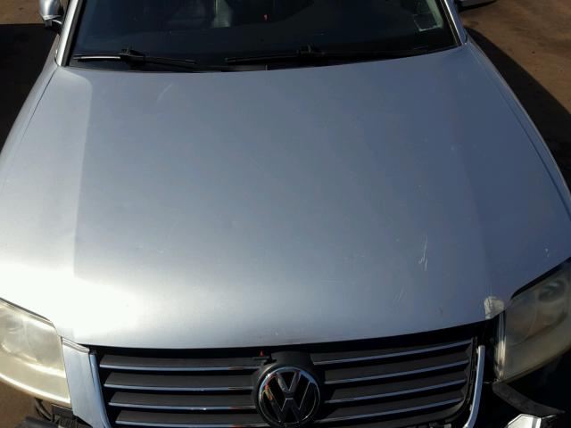 WVWWH63B34E037278 - 2004 VOLKSWAGEN PASSAT GLX ნაცრისფერი ფოტო 7