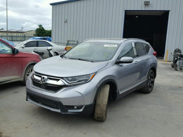 2HKRW2H93HH602071 - 2017 HONDA CR-V TOURI SILVER photo 2