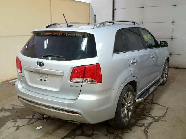 5XYKWDA26BG144230 - 2011 KIA SORENTO SX SILVER photo 4