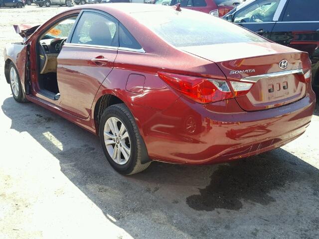 5NPEB4AC2CH373788 - 2012 HYUNDAI SONATA RED photo 3