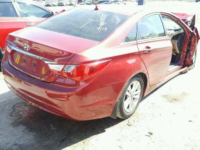 5NPEB4AC2CH373788 - 2012 HYUNDAI SONATA RED photo 4