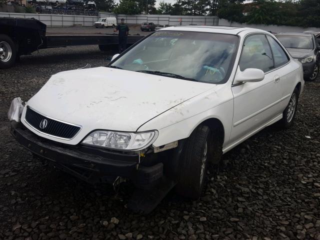 19UYA2253XL007877 - 1999 ACURA 3.0CL WHITE photo 2