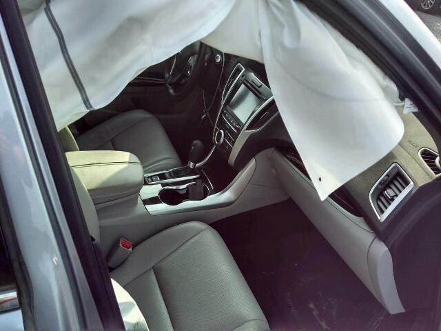 19UUB1F59FA801583 - 2015 ACURA TLX TECH SILVER photo 5