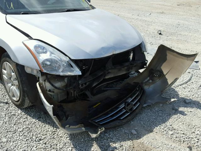 1N4AL2AP8AN488322 - 2010 NISSAN ALTIMA SILVER photo 9