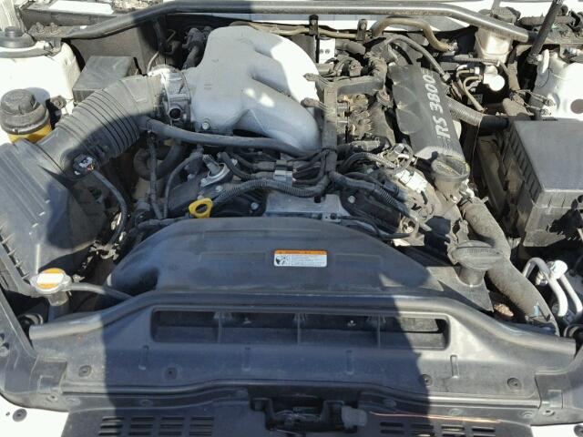 KMHHU6KH3BU059449 - 2011 HYUNDAI GENESIS CO WHITE photo 7