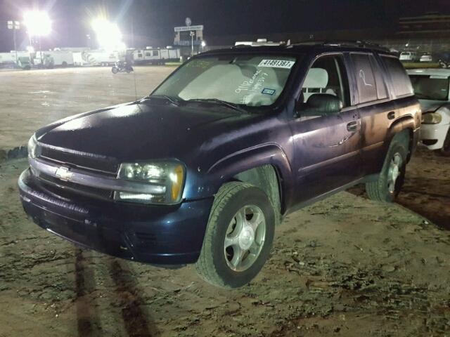 1GNDS13SX72202221 - 2007 CHEVROLET TRAILBLAZE BLUE photo 2