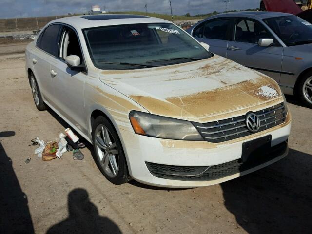 1VWBN7A3XEC040634 - 2014 VOLKSWAGEN PASSAT WHITE photo 1