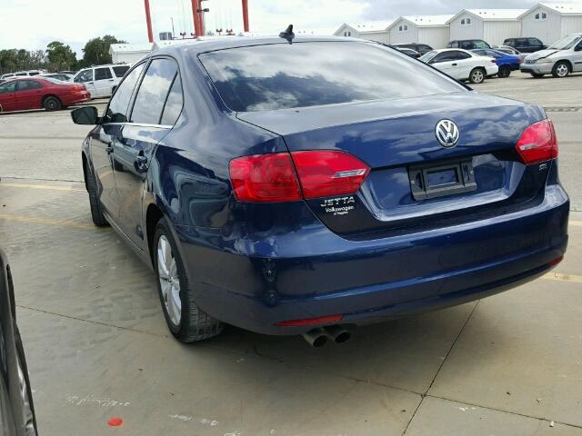 3VWD07AJ1EM432695 - 2014 VOLKSWAGEN JETTA SE BLUE photo 3