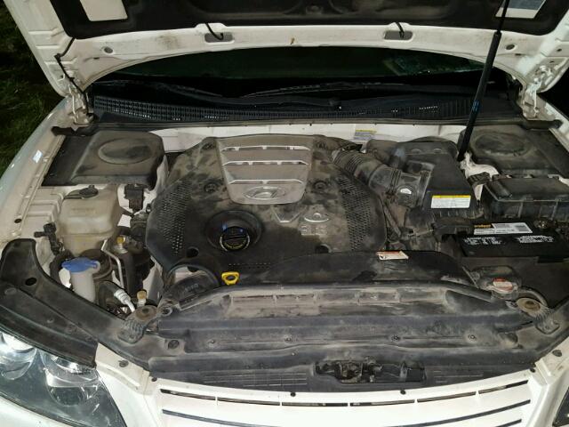 KMHFC46F68A251806 - 2008 HYUNDAI AZERA SE WHITE photo 7