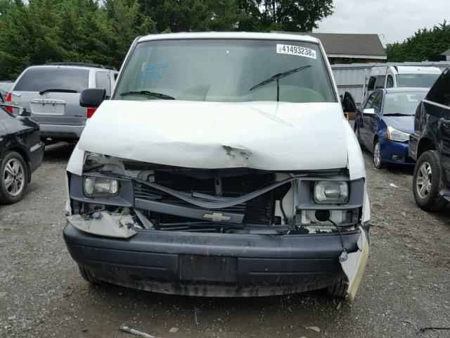 1GCDM19XX3B106699 - 2003 CHEVROLET ASTRO WHITE photo 9