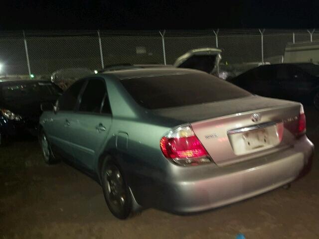 4T1BE32K05U620790 - 2005 TOYOTA CAMRY LE 银色 照片 3