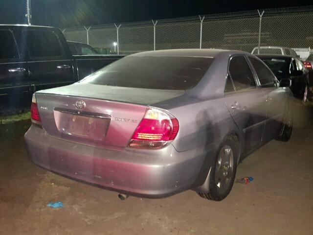 4T1BE32K05U620790 - 2005 TOYOTA CAMRY LE 银色 照片 4