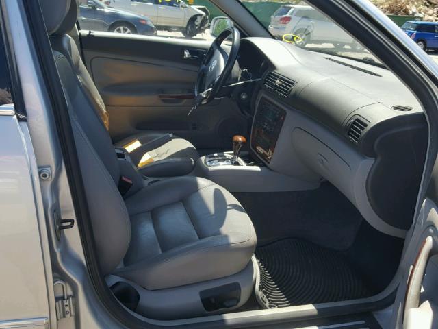 WVWRH63B14P053805 - 2004 VOLKSWAGEN PASSAT GLX SILVER photo 5