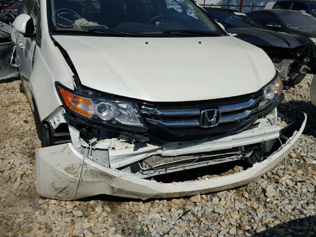 5FNRL5H6XGB035547 - 2016 HONDA ODYSSEY EX WHITE photo 9