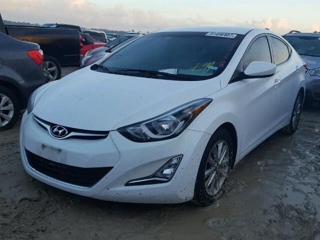 5NPDH4AE2FH569892 - 2015 HYUNDAI ELANTRA SE WHITE photo 2