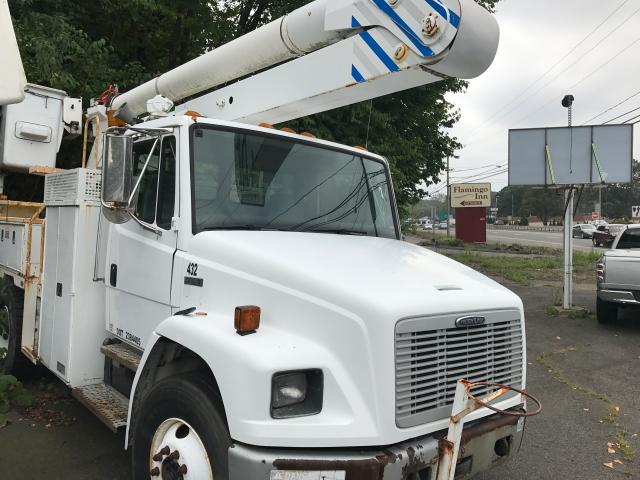 1FV6HJBA7YHG76464 - 2000 FREIGHTLINER MED CONV F WHITE photo 1