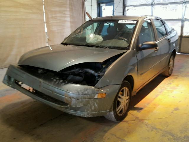 1FAFP34304W164935 - 2004 FORD FOCUS SE C GREEN photo 2