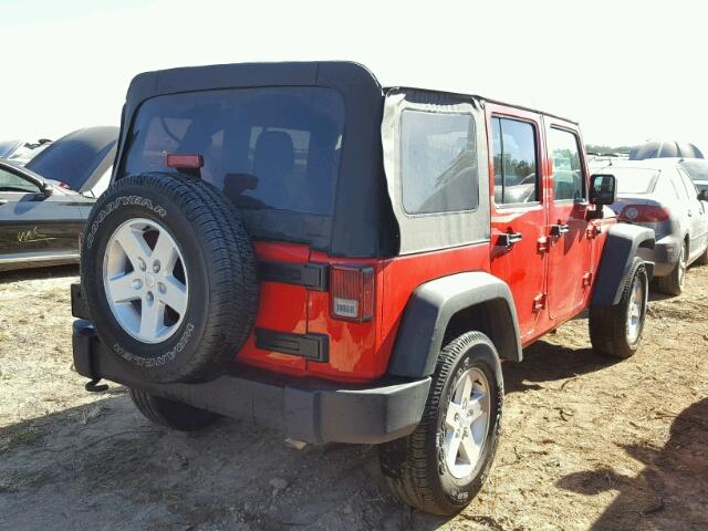 1C4BJWDG2GL324799 - 2016 JEEP WRANGLER U RED photo 4