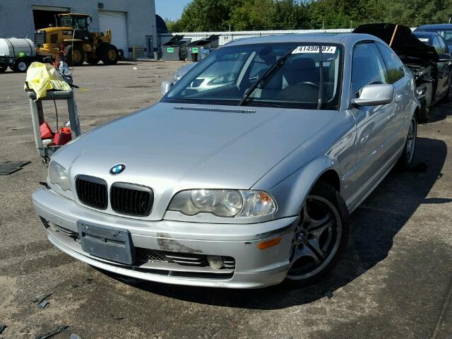 WBABN53451JU30606 - 2001 BMW 330 SILVER photo 2