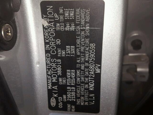 KNDJT2A68D7590598 - 2013 KIA SOUL SILVER photo 10